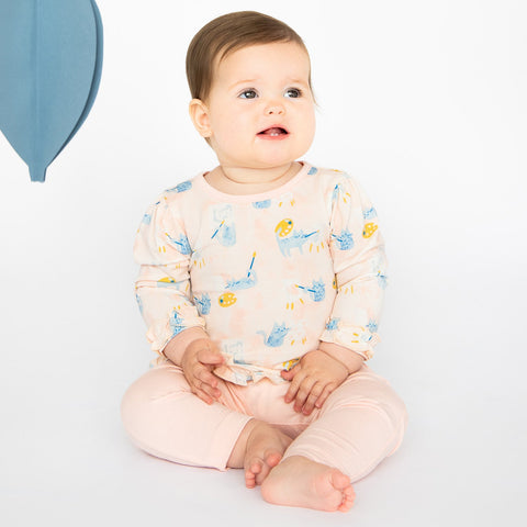arts & cats modal magnetic play all day top + leggings set