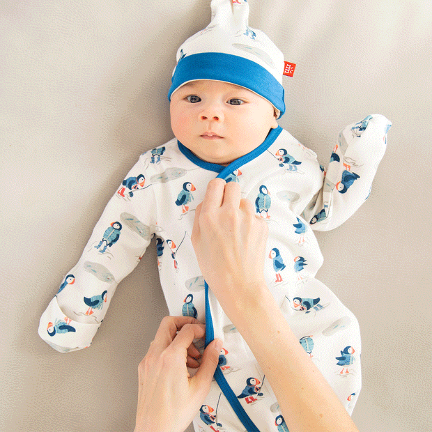 stud puffin organic cotton magnetic cozy sleeper gown + hat set
