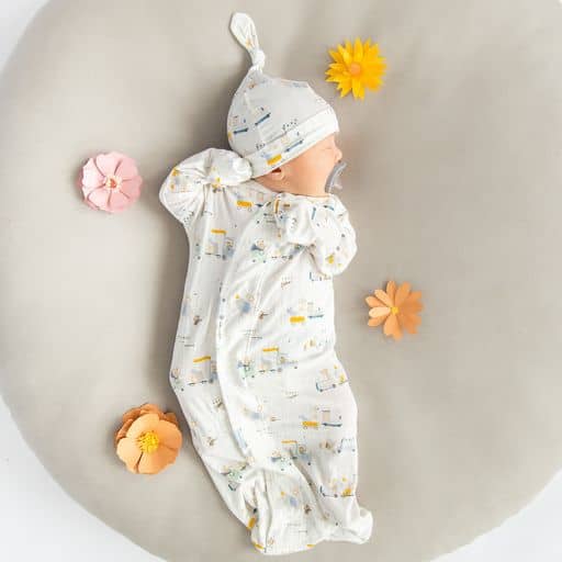welcome wagon modal magnetic cozy sleeper gown + hat set